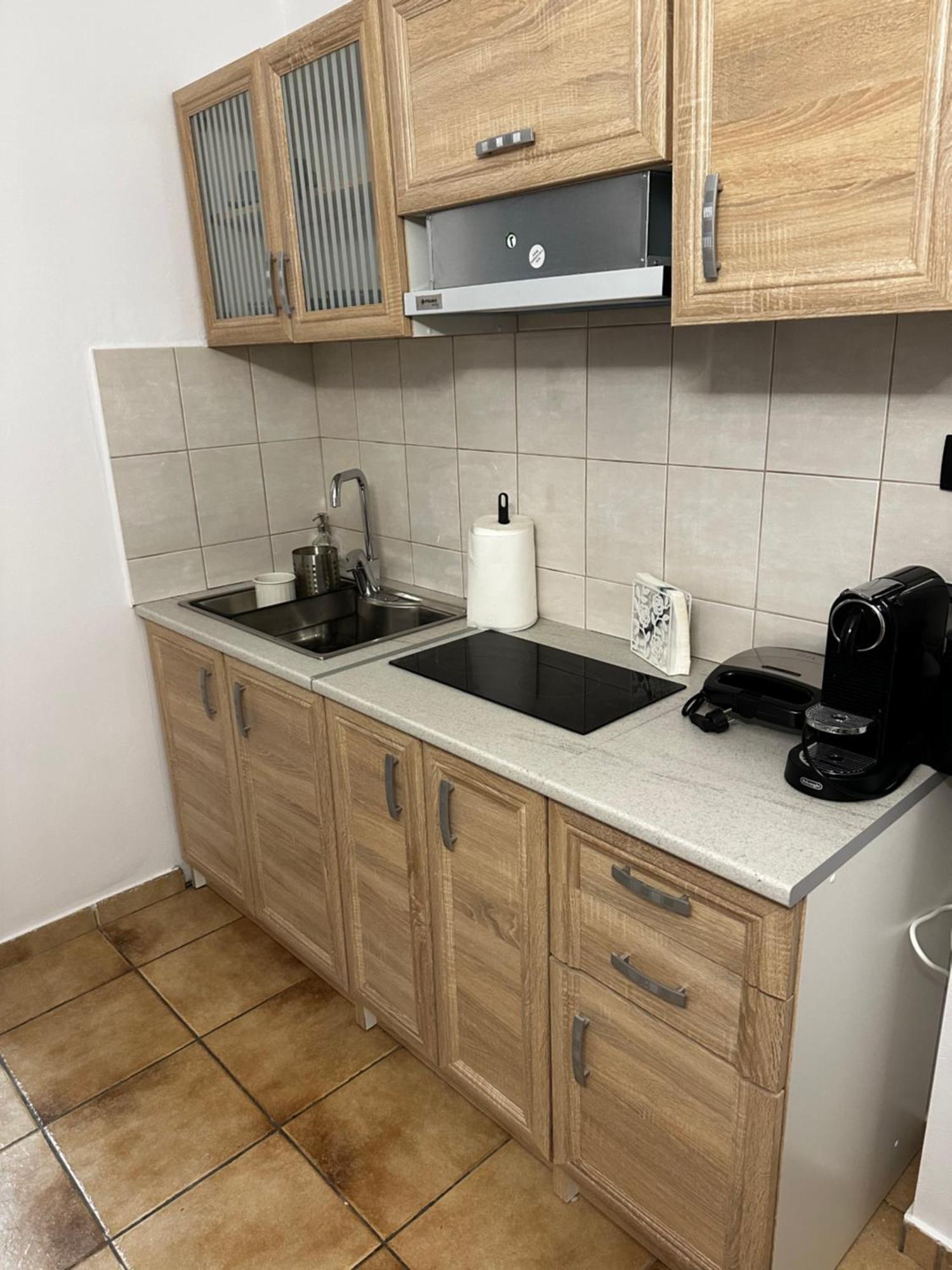 Νεάπολη Apartment ลาริซา ภายนอก รูปภาพ