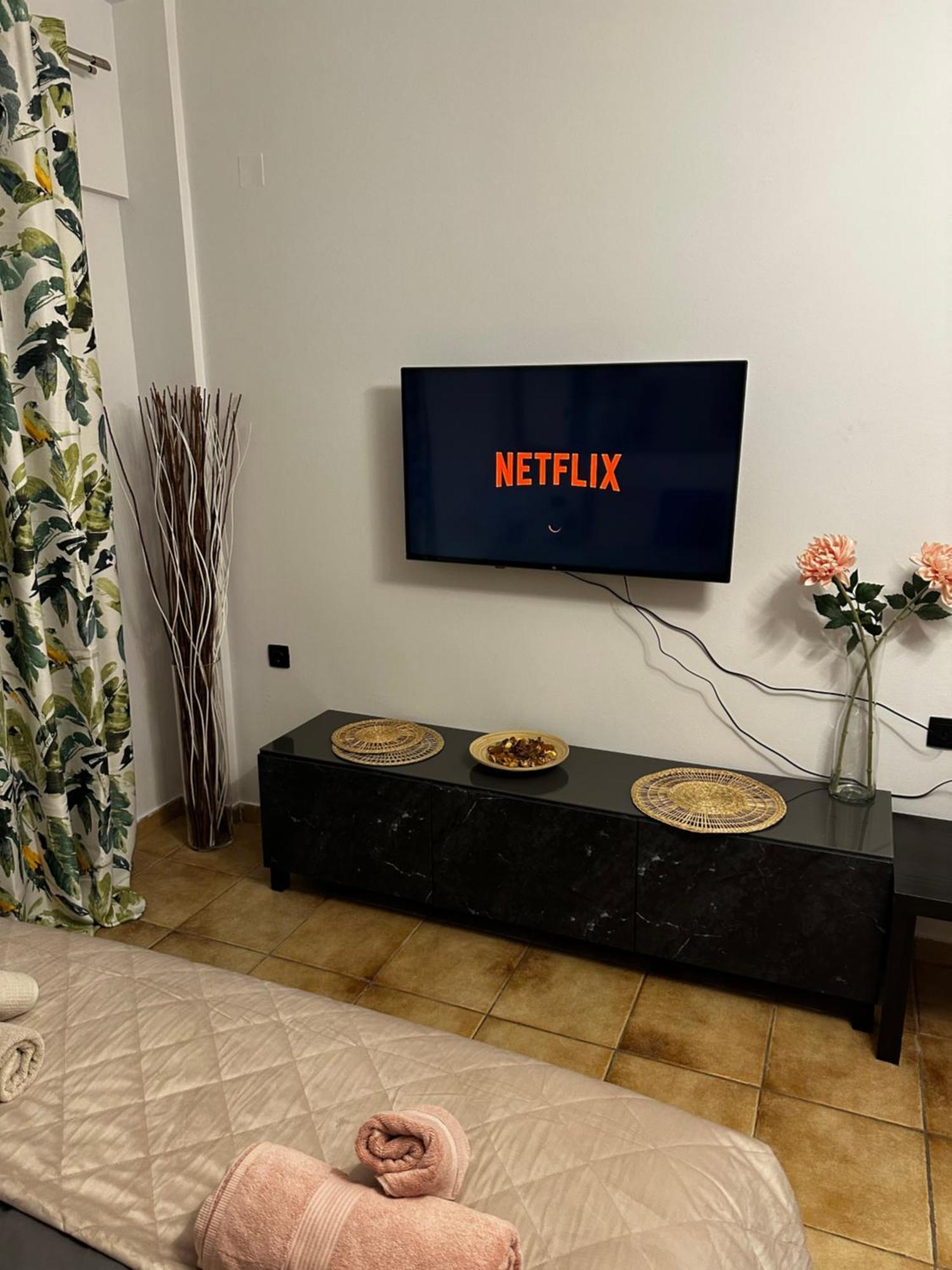 Νεάπολη Apartment ลาริซา ภายนอก รูปภาพ