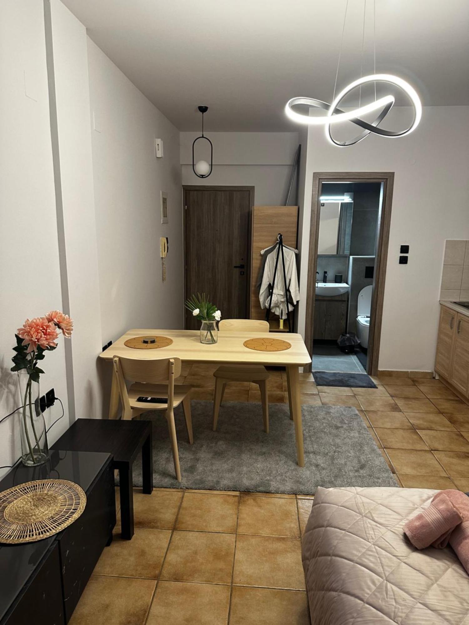 Νεάπολη Apartment ลาริซา ภายนอก รูปภาพ