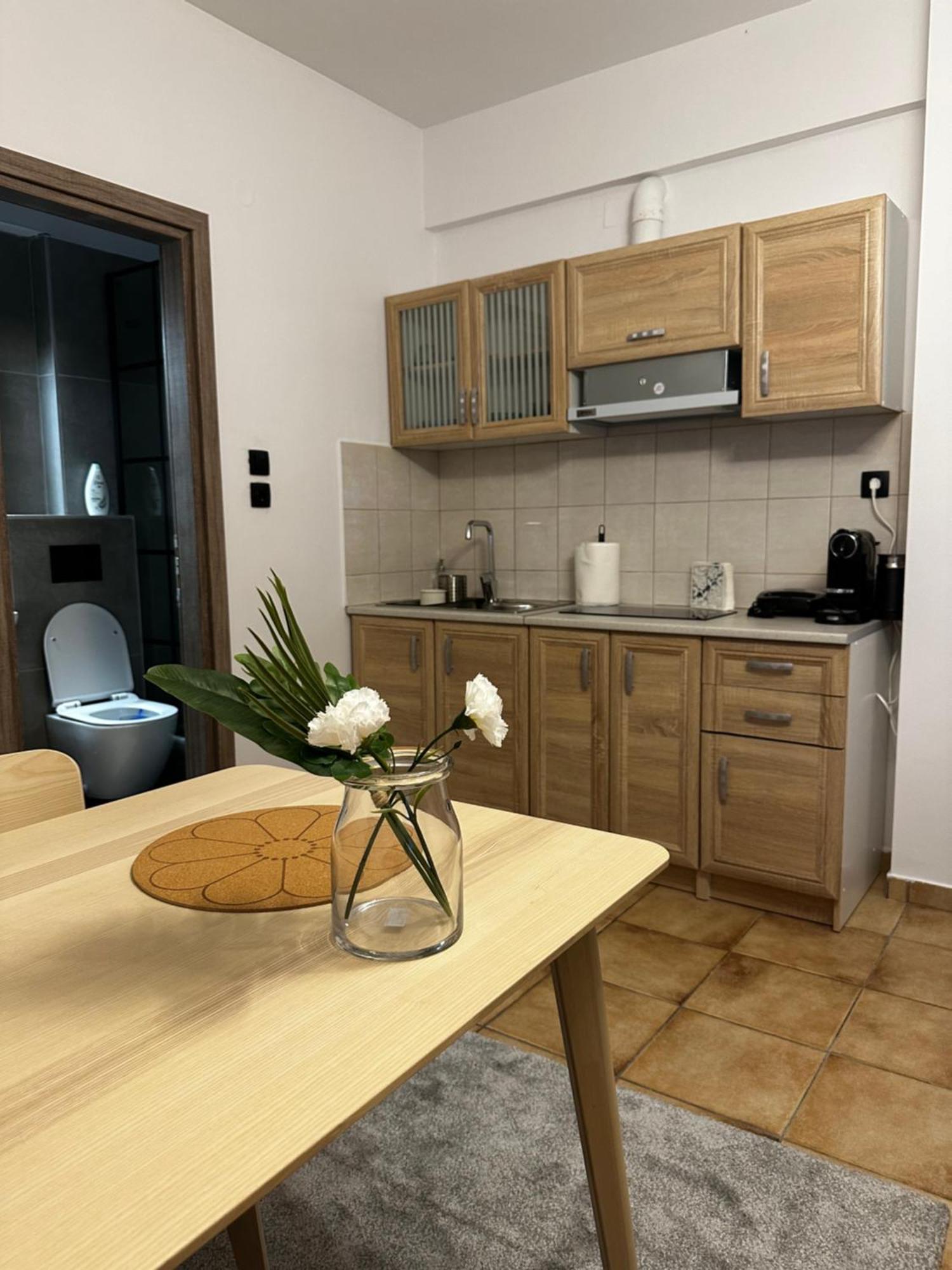 Νεάπολη Apartment ลาริซา ภายนอก รูปภาพ