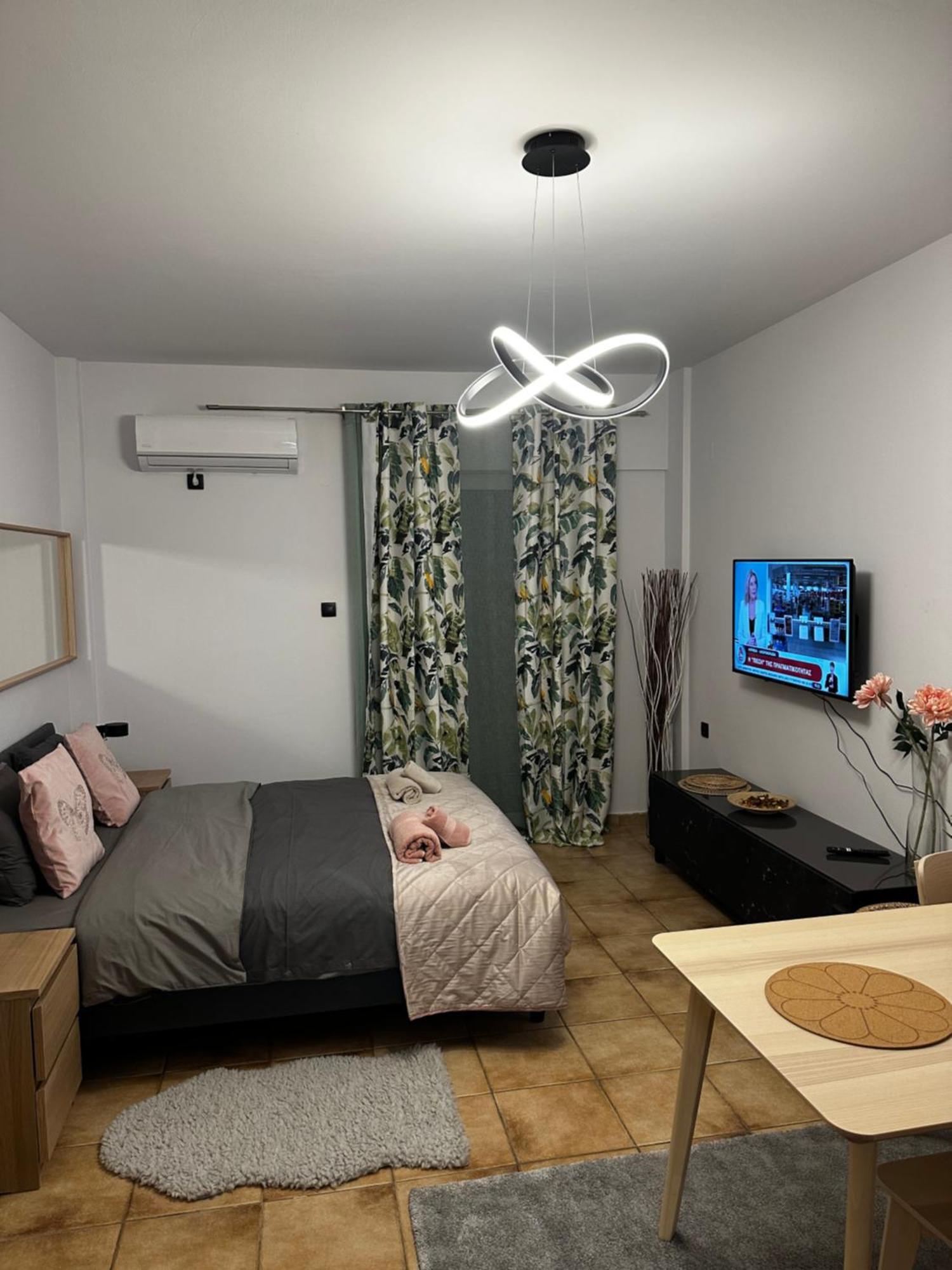Νεάπολη Apartment ลาริซา ภายนอก รูปภาพ